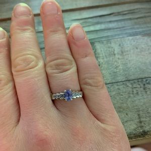 14k tanzanite and diamond ring
